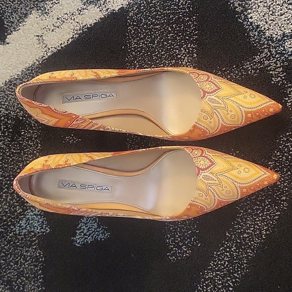 (New) Via Spiga Fabric heel shoes